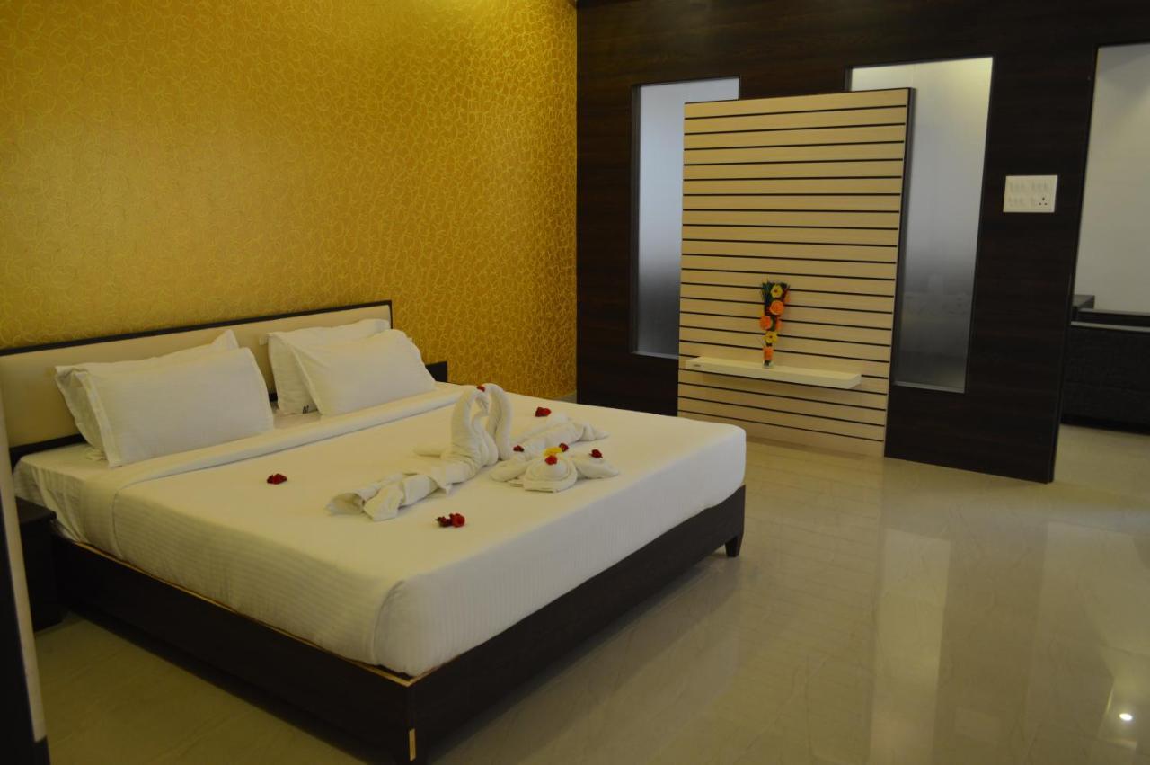 Hotel Ambai Grand Ambasamudram Exterior photo