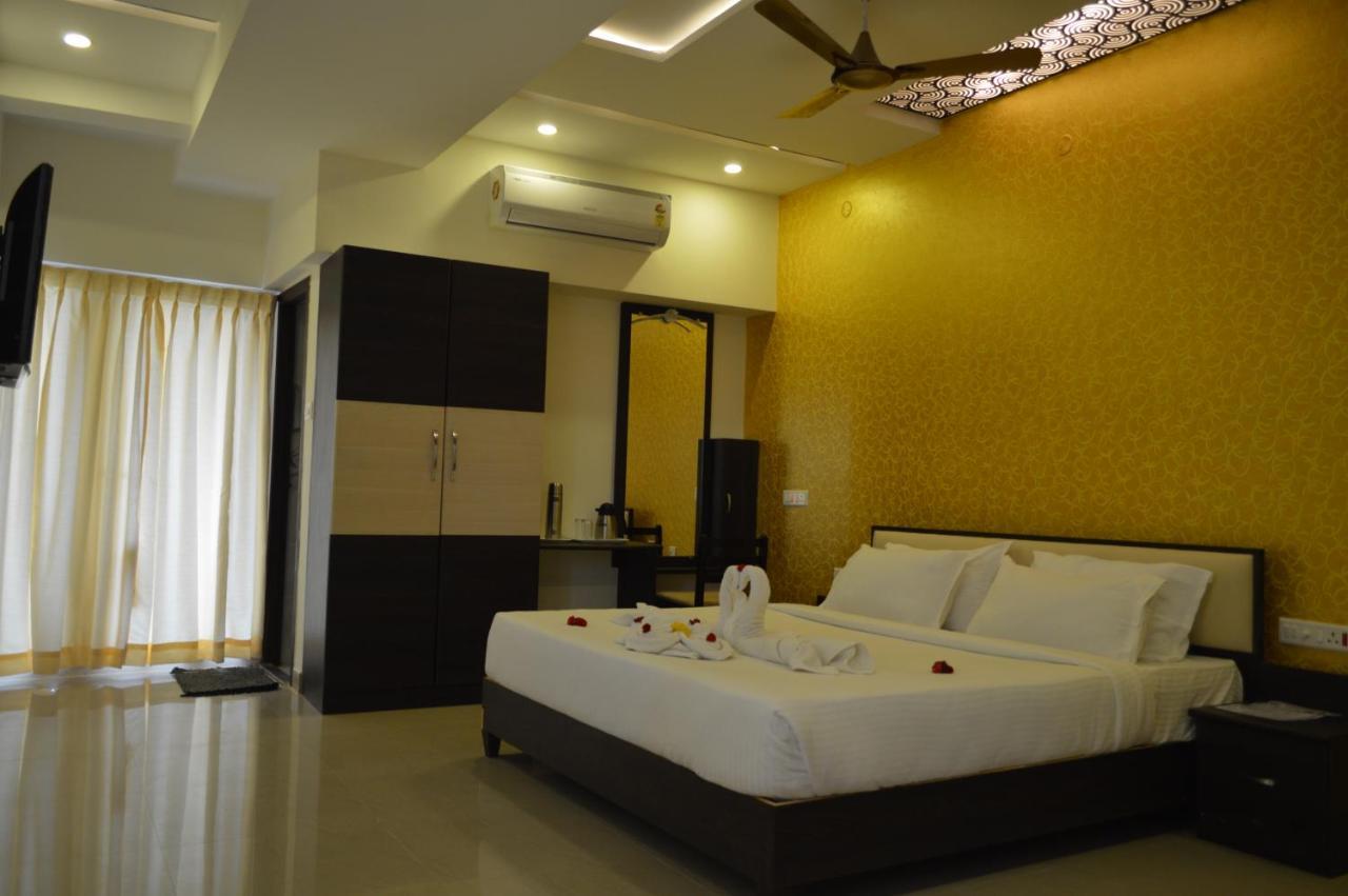 Hotel Ambai Grand Ambasamudram Exterior photo