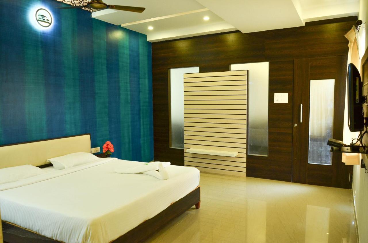 Hotel Ambai Grand Ambasamudram Exterior photo