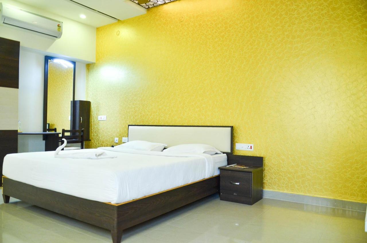 Hotel Ambai Grand Ambasamudram Exterior photo