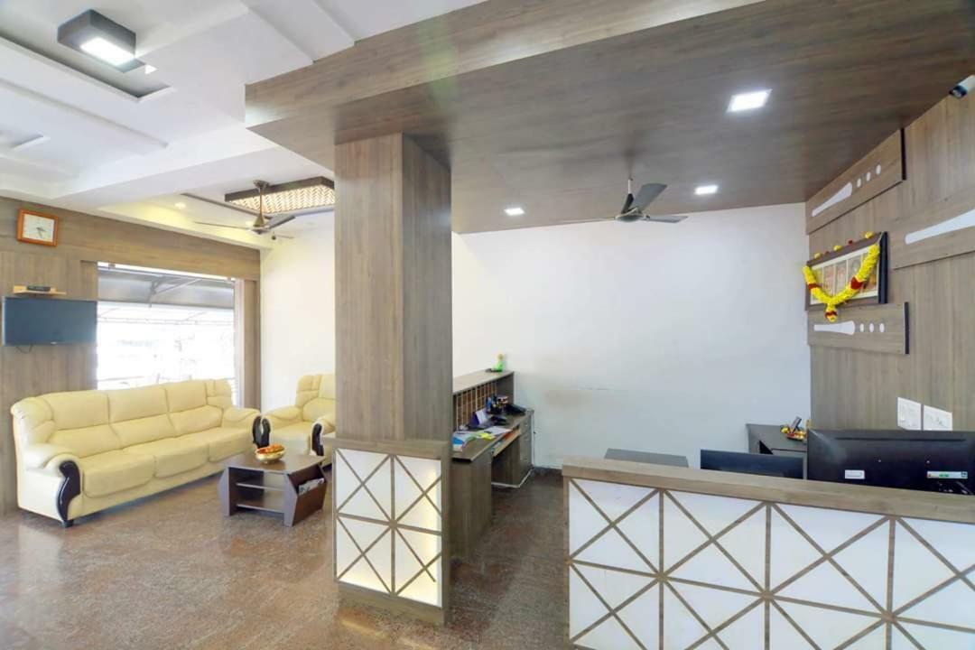 Hotel Ambai Grand Ambasamudram Exterior photo
