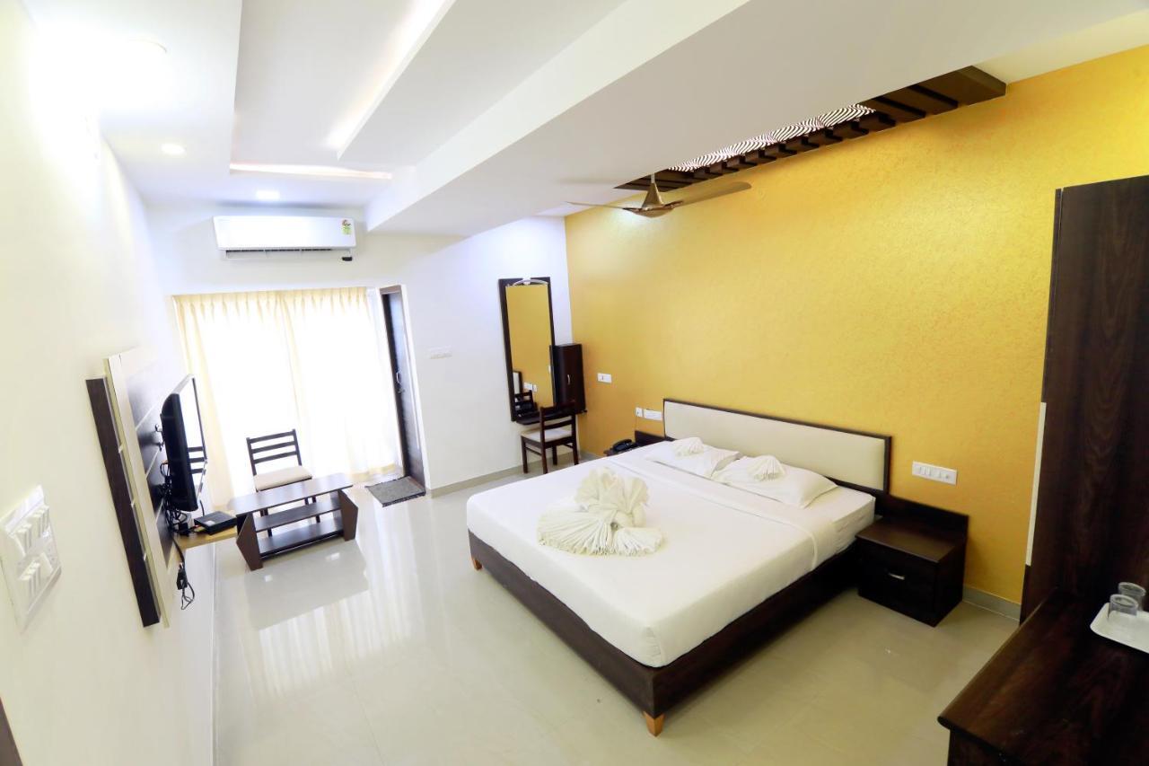 Hotel Ambai Grand Ambasamudram Exterior photo