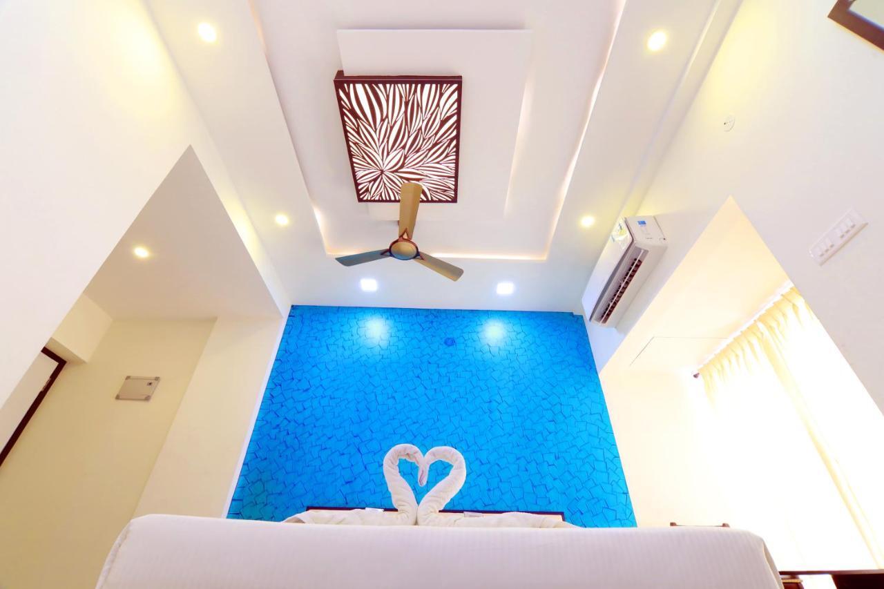 Hotel Ambai Grand Ambasamudram Exterior photo